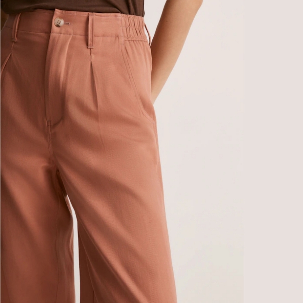 Madewell Women's Straight Leg Pants in Rust